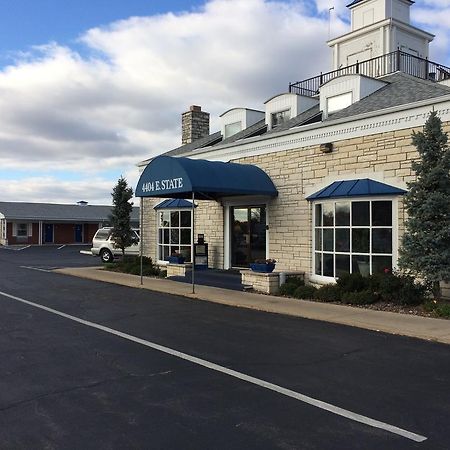 Alpine Inn & Suites Рокфорд Екстериор снимка