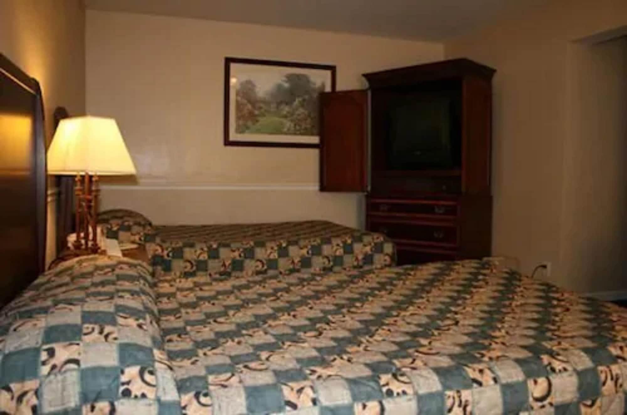 Alpine Inn & Suites Рокфорд Екстериор снимка