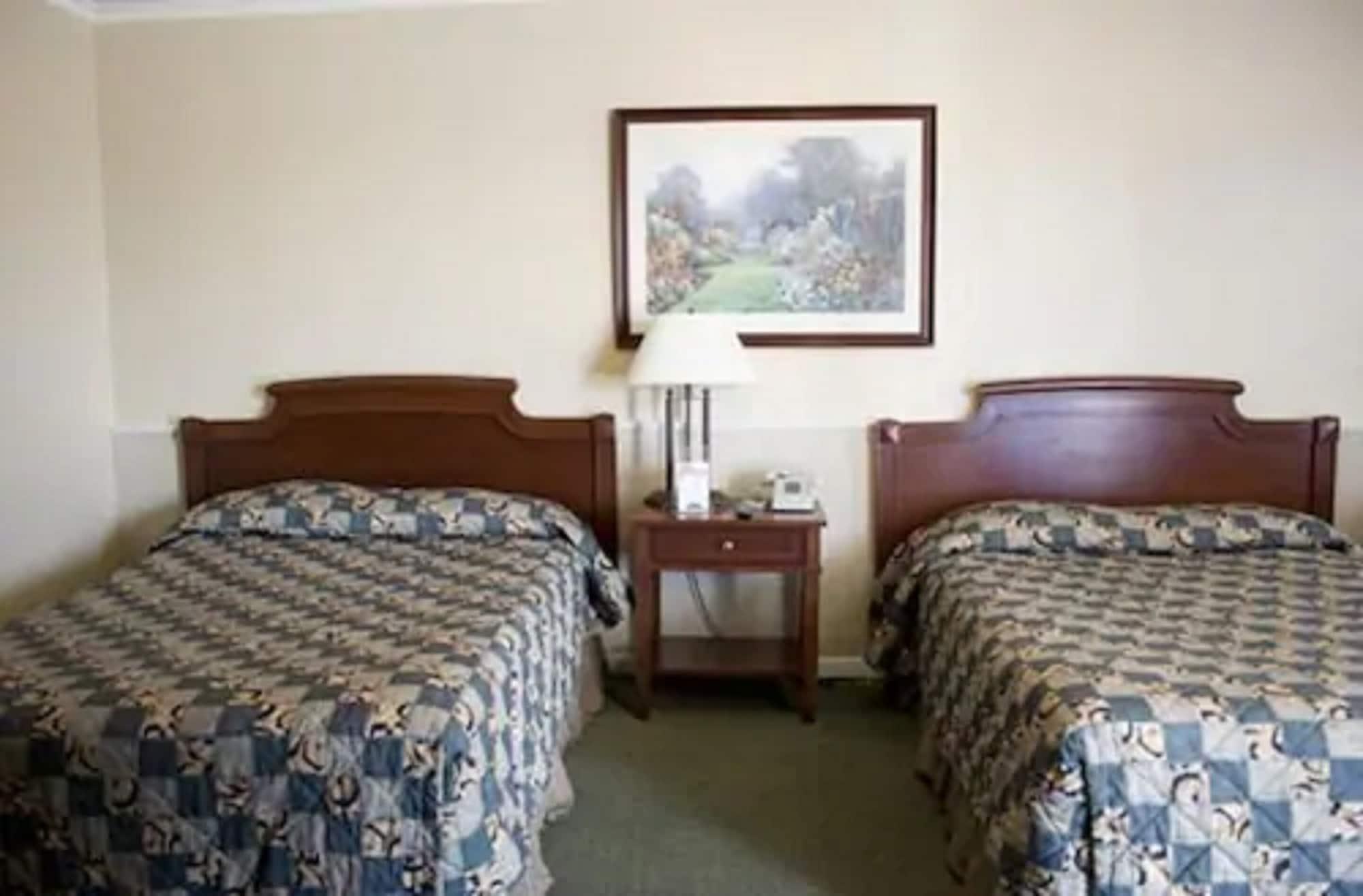Alpine Inn & Suites Рокфорд Екстериор снимка