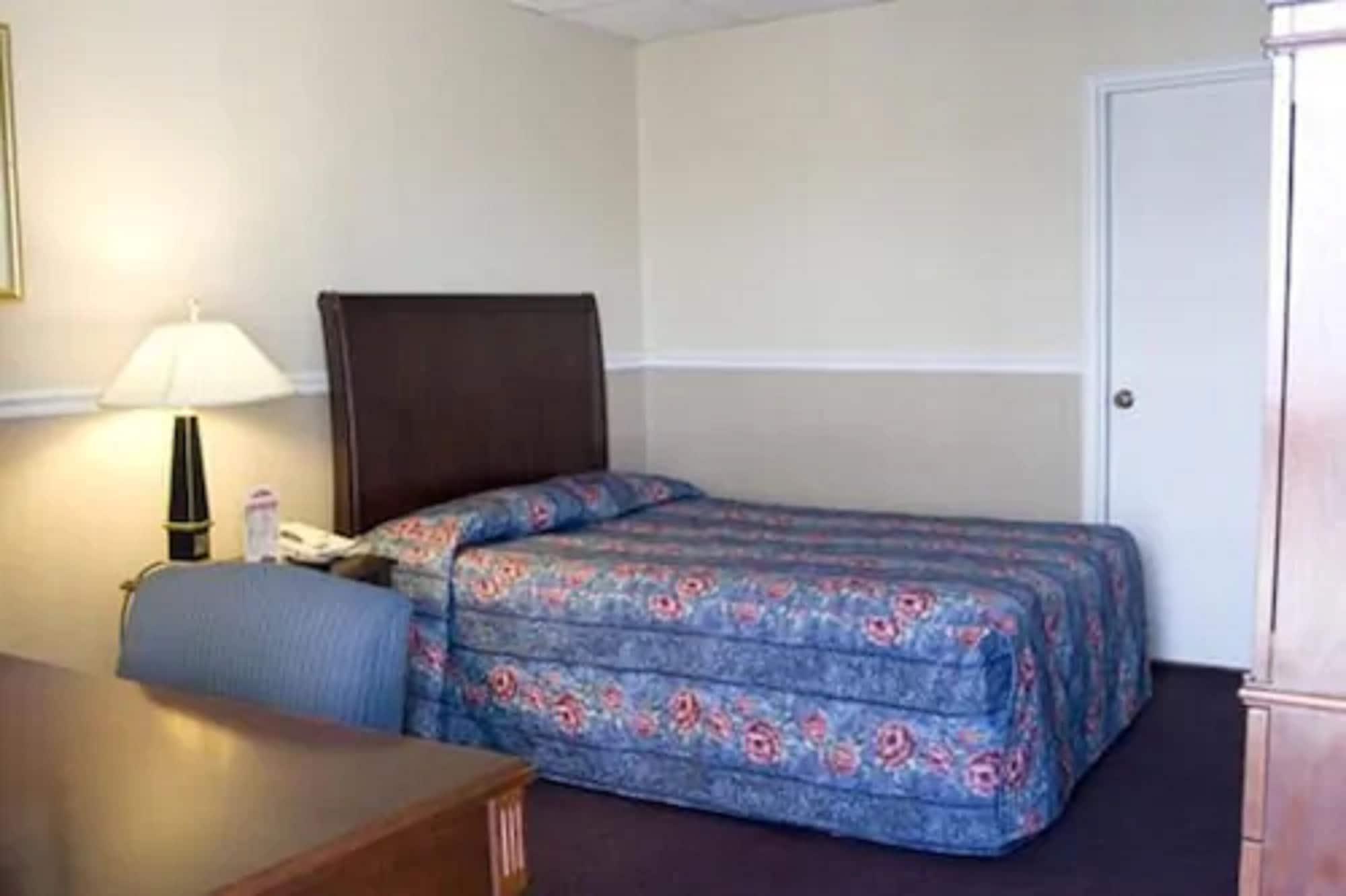 Alpine Inn & Suites Рокфорд Екстериор снимка