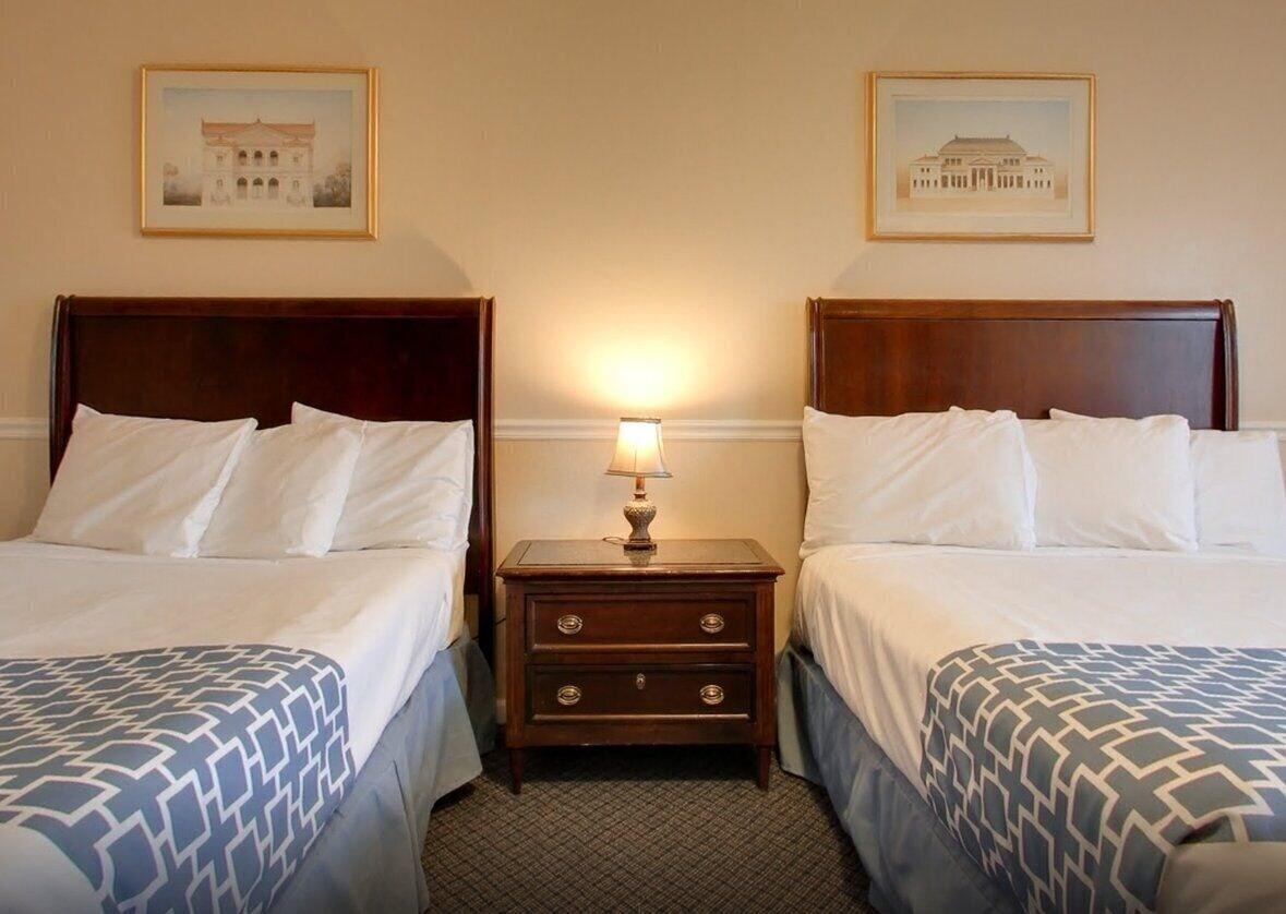 Alpine Inn & Suites Рокфорд Екстериор снимка
