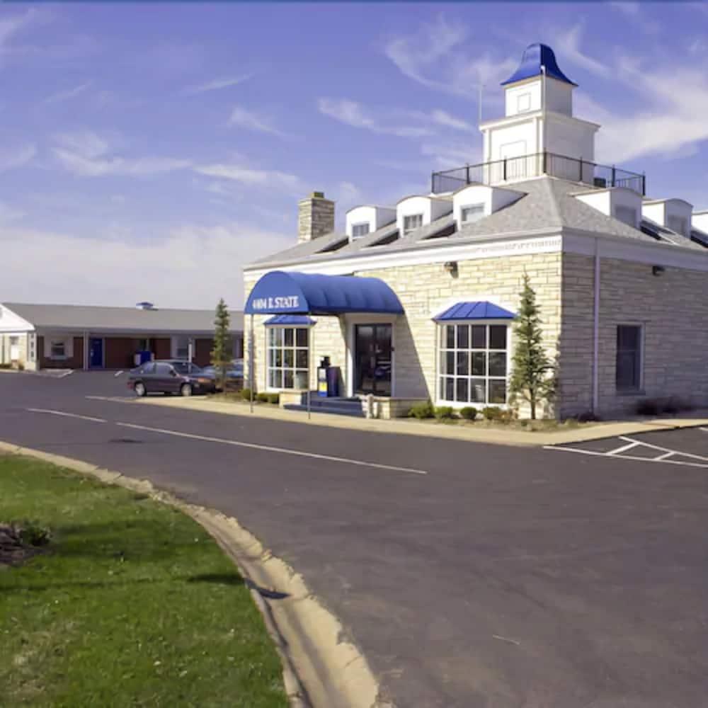 Alpine Inn & Suites Рокфорд Екстериор снимка