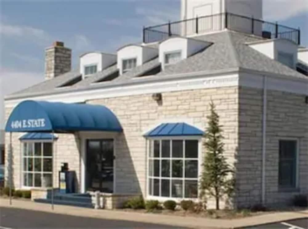Alpine Inn & Suites Рокфорд Екстериор снимка
