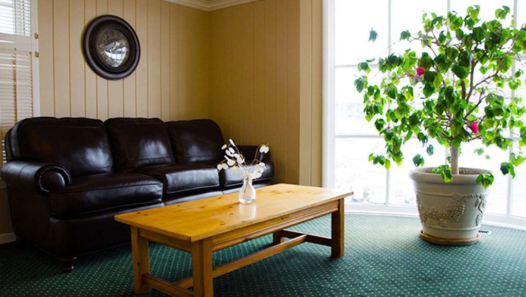 Alpine Inn & Suites Рокфорд Интериор снимка